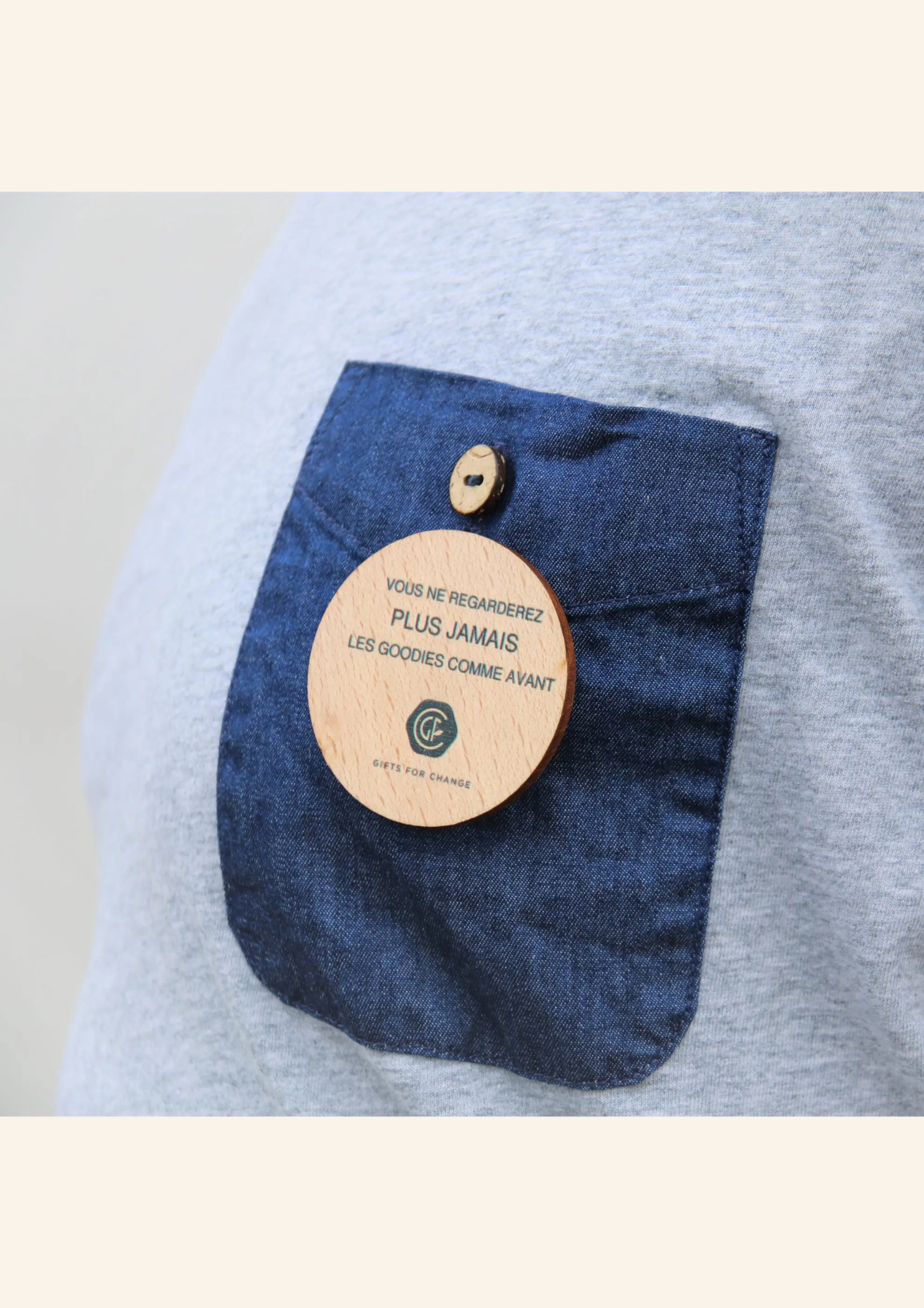 Badge Rond en bois Yoshi