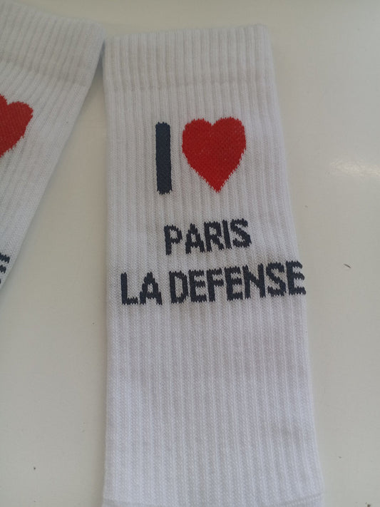 Réalisation Paris La Défense : des chaussettes personnalisées « I ❤️ Paris La Défense »