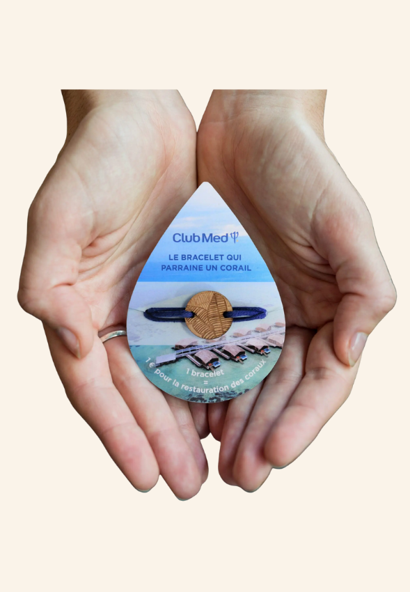 Bracelet solidaire en bois et lin Avelyne