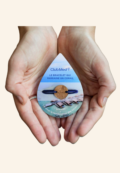 Bracelet solidaire en bois et lin Avelyne