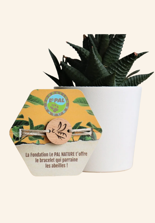 Bracelet solidaire en bois et lin Avelyne