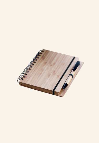 Carnet spirale 140 pages avec stylo en bambou Bérélie