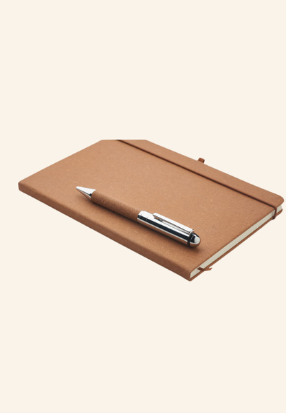 Coffret carnet A5 160 pages et stylo en cuir recyclé Althéane