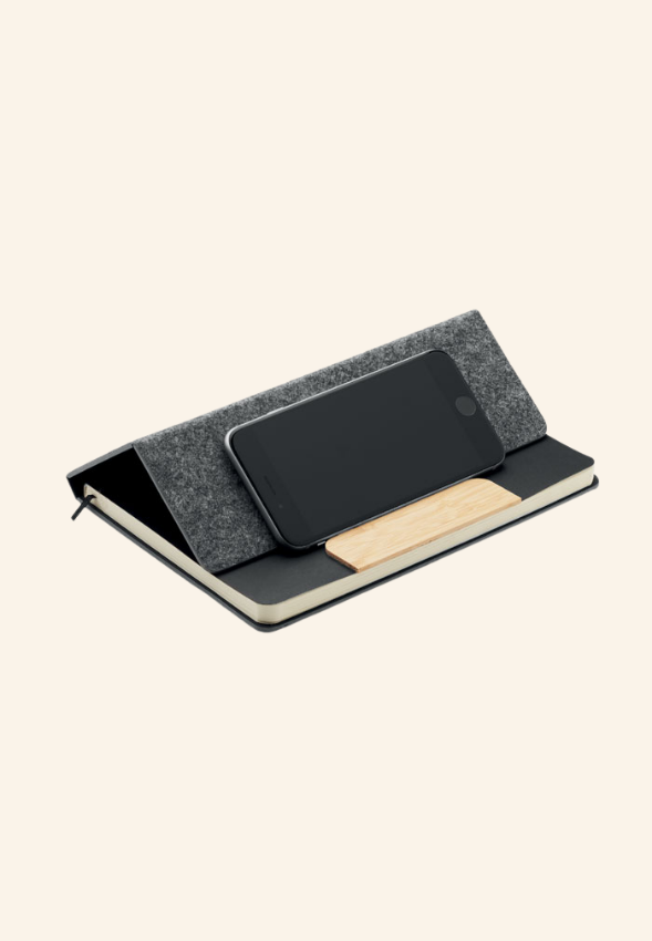 Coffret carnet A5 en feutre rPET avec support téléphone Férélie