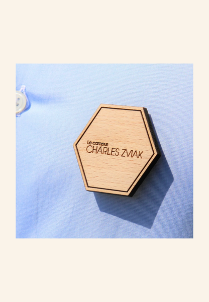 Badge en bois sur mesure broche NOÉ