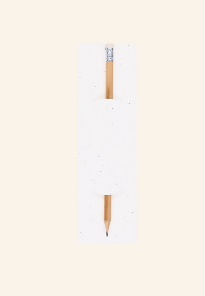 crayon dans un étui en papier avec graine Lorvane