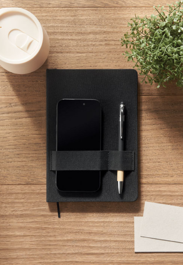 Carnet A5 en feutre rPET avec support de téléphone Liorène