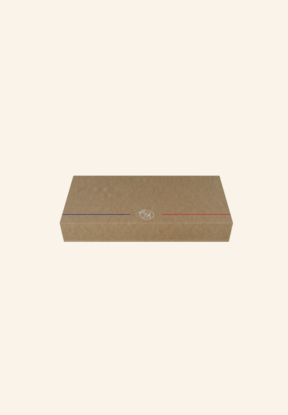 Batterie externe 5 000 mAh en chêne assemblée en ESAT Philémon