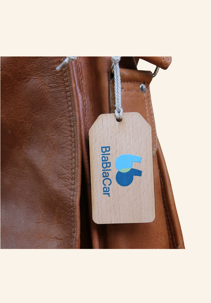 Étiquette de bagage en bois Utopia