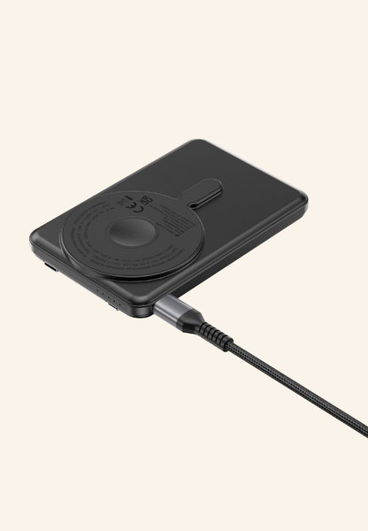 Batterie externe 5-en-1 compacte Magali