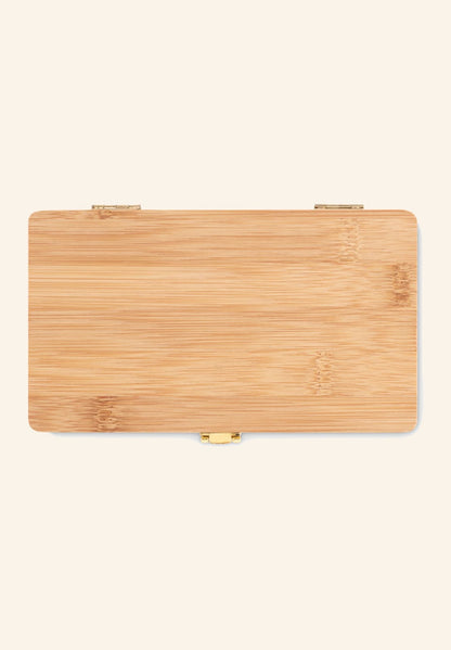 Coffret ouvert avec les 20 outils rangés dans leur logement